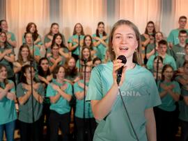 Adonia mit Mose im Sulinger Stadttheater